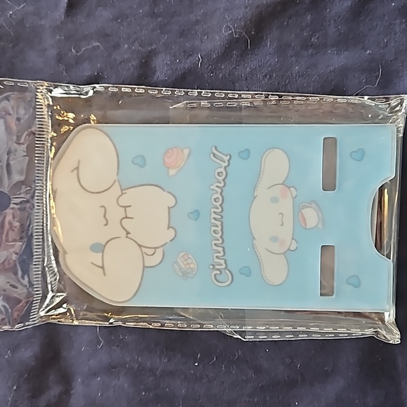 Sanrio Cinnamroll bundle phone stand, phone case, and photo card pack. NWT - Picture 6 of 10